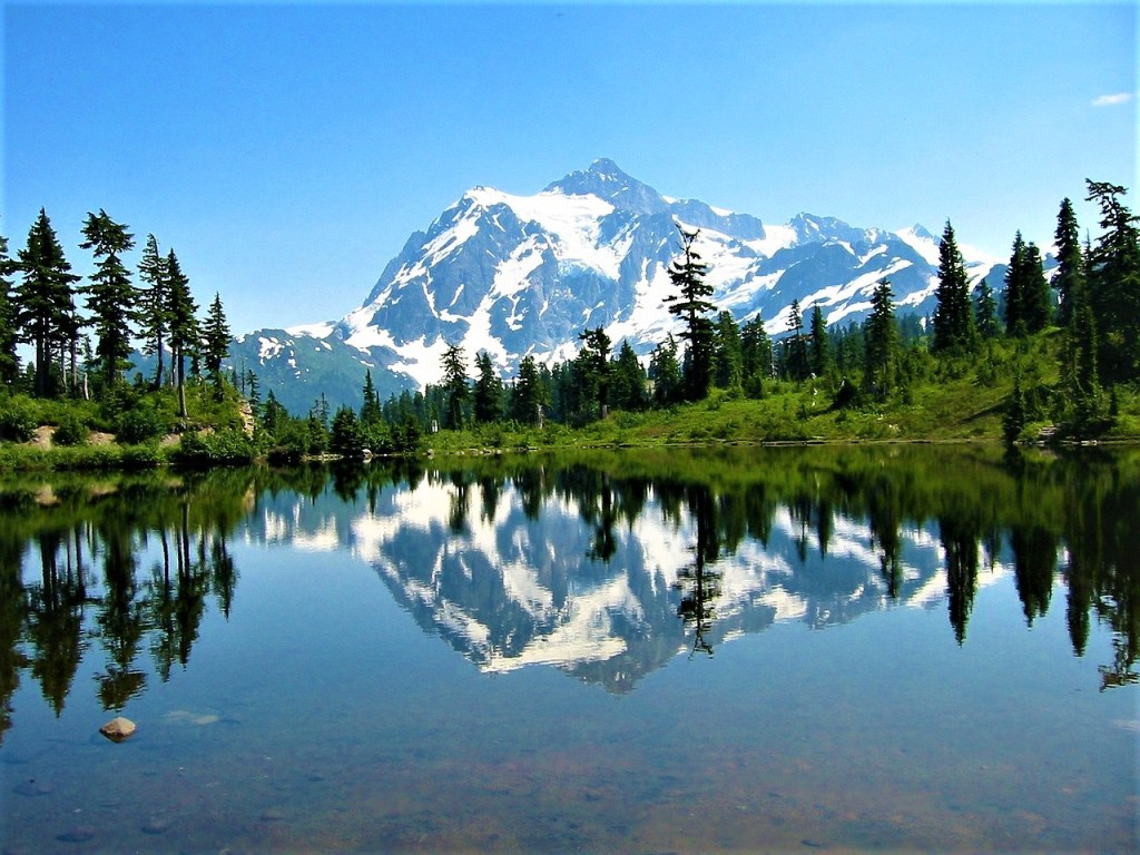 A view of Mt. Shuksan in the North Cascades National Park, Washington state, USA.