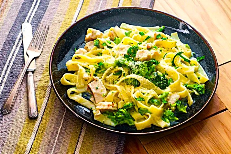 Chicken Broccoli Alfredo