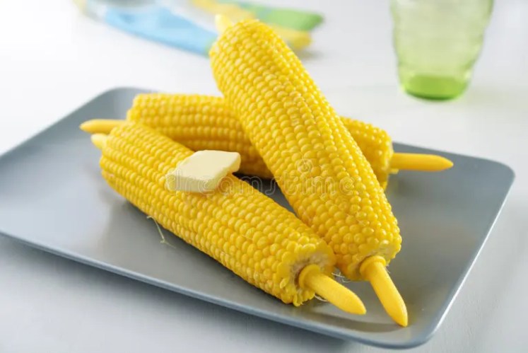 Steamed Corn On The Cob